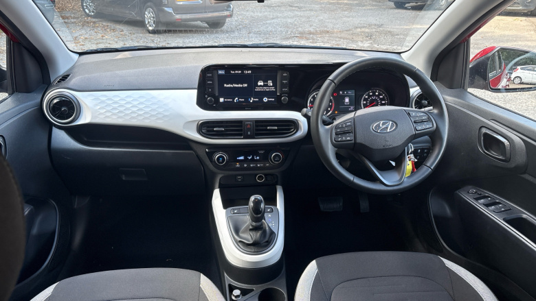 Hyundai i10 1.2 MPi Premium 5dr Auto Petrol Hatchback